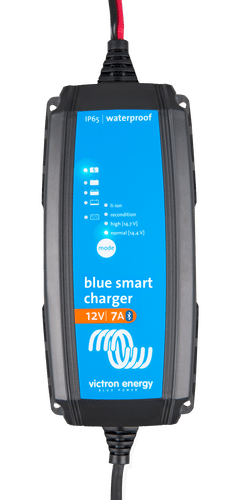 1459861629_upload_documents_775_500-Blue-Smart-Charger-12V-7A_top.png