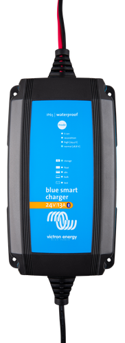 1617179163_upload_documents_775_500-Blue Smart IP65 charger 24V 13A (top)